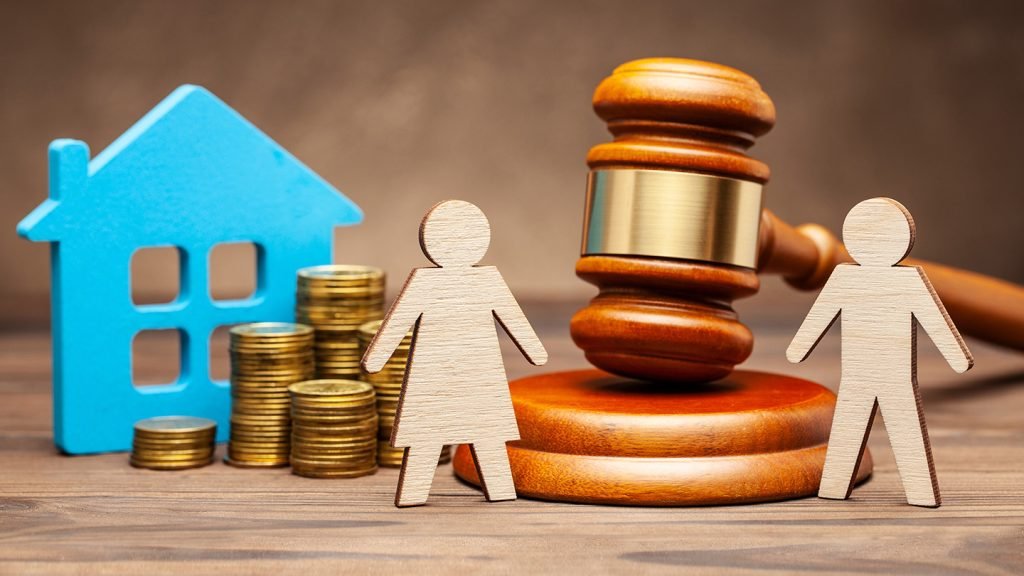An image symbolising divorce and real estate matter and their resolution
